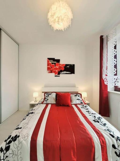 Apartment Sophie 3 Rooms, 2 Bathrooms, 8 Persons คราคูฟ ภายนอก รูปภาพ