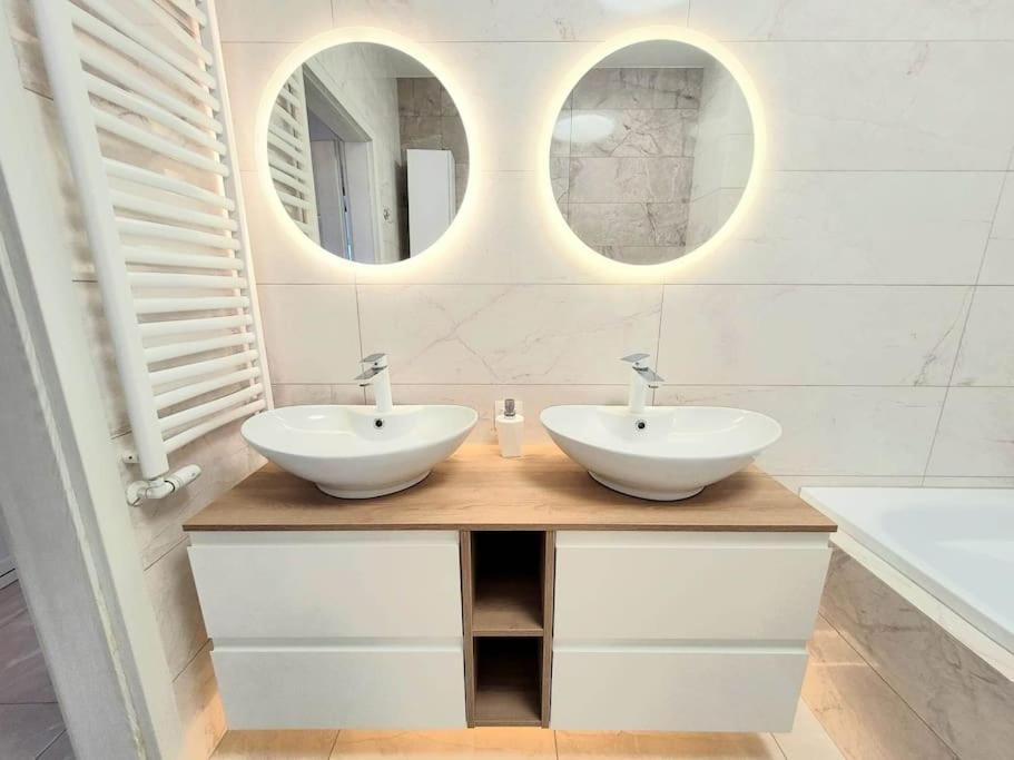 Apartment Sophie 3 Rooms, 2 Bathrooms, 8 Persons คราคูฟ ภายนอก รูปภาพ