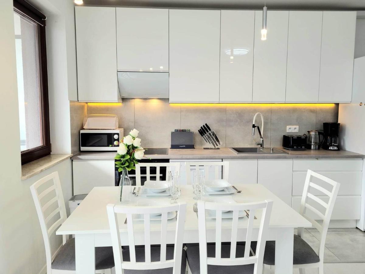 Apartment Sophie 3 Rooms, 2 Bathrooms, 8 Persons คราคูฟ ภายนอก รูปภาพ
